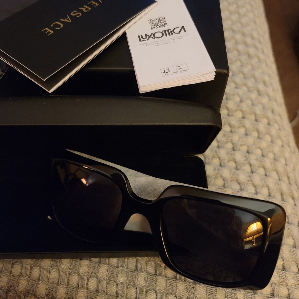 VERSACE/ 54 mm Sunglasses/ UNISEX/ FULL INCLUSION